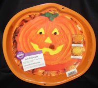 Wilton JACK O LANTERN Cake Pan #2105-184 NEW!